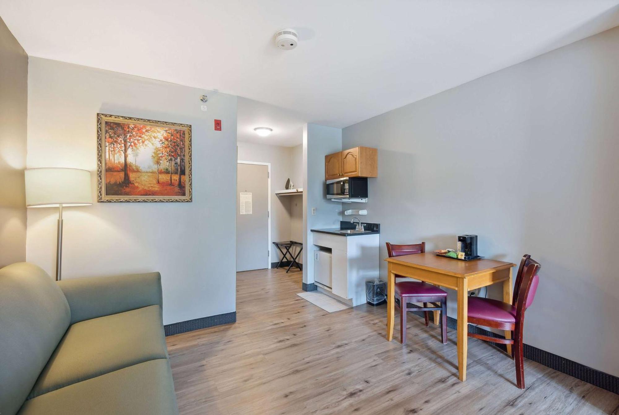 Ramada By Wyndham Saco/Old Orchard Beach Area Εξωτερικό φωτογραφία